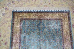 tapis en soie fait à la main