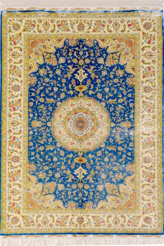 tapis en soie fait à la main