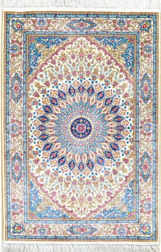 Tapis en soie persans