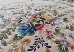 Tapis en soie noué à la main