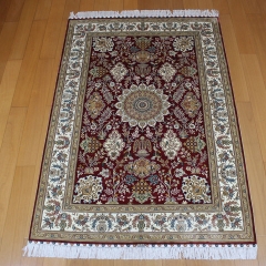 Tapis en soie fait à la main