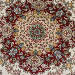 Tapis en soie fait à la main