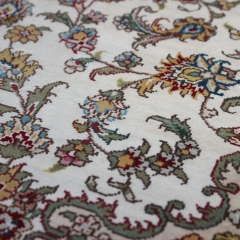 Tapis en soie fait à la main