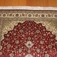 Tapis en soie fait à la main