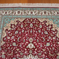 Tapis en soie fait à la main