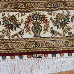 Tapis en soie fait à la main