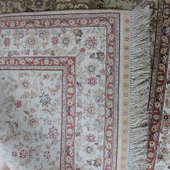 Tapis en soie fait à la main