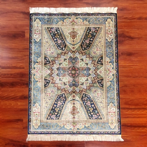 tapis persan en soie