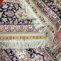 Tapis en soie fait à la main