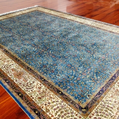 Tapis en soie fait à la main