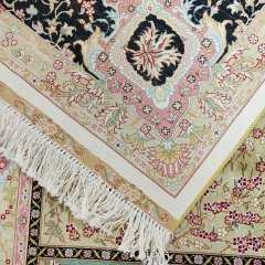 Tapis en soie fait à la main