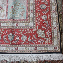 Tapis en soie fait à la main