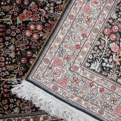 Alfombra de seda hecha a mano