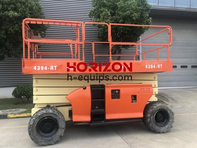 2015 JLG 4394RT Engine Powered Scissor Lift 43'H Rough Terrains Series Dual Fuel Powered