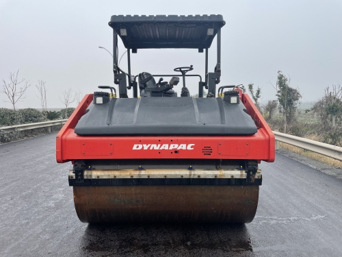 2011-2013y Dynapac - CC624HF