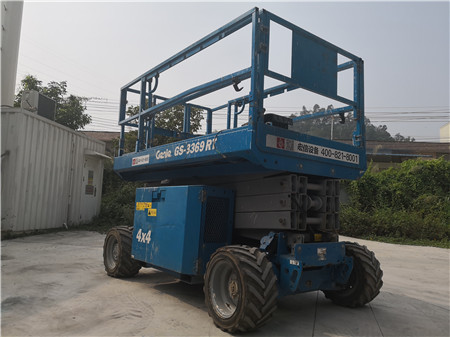 2015 Genie 3369RT scissor lift