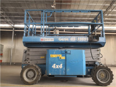 2015 Genie 3369RT scissor lift