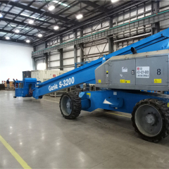 Genie S-3200 boom lift