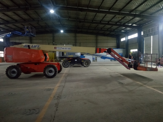 2015 JLG Model 660SJ Telescopic Boom Lift