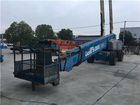 Used Genie S3800 boom lift