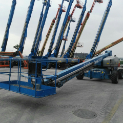 2013 Genie S100 boom lift