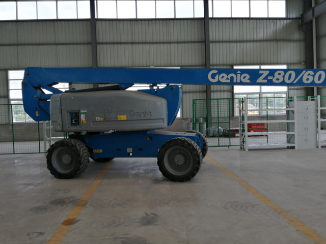 2015 Genie Z80/60 boom lift