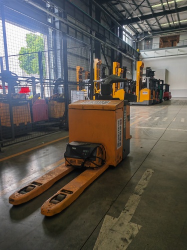 Used ERE 120 Electric Pedestrian Pallet Truck