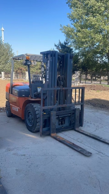 Used HELI CPCD40 Diesel Forklift Truck