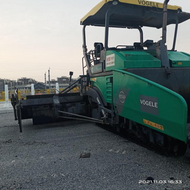 S2100-2 Used Asphalt Paver by Vogele Wirtgen