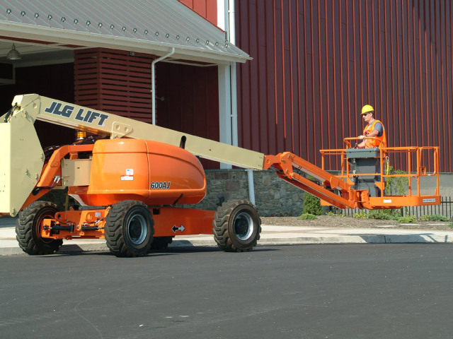 JLG 600AJ 600AJ HC3 600AJN Narrow ARTICULATING BOOM LIFT