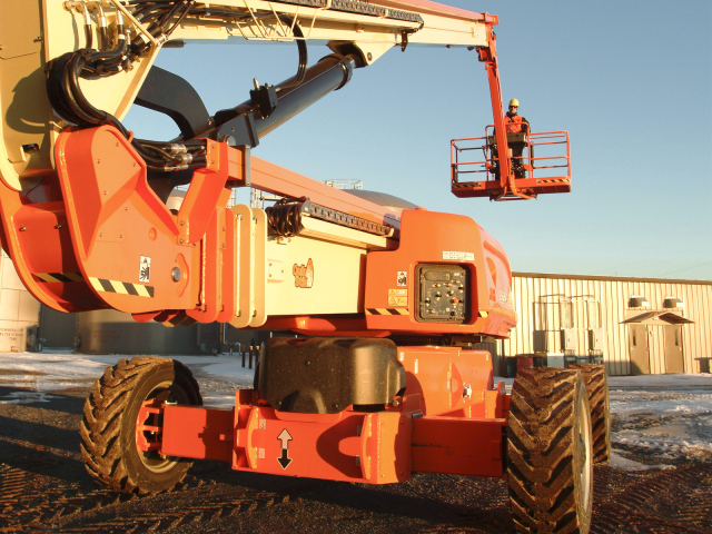 JLG 1250AJP ARTICULATING BOOM LIFT