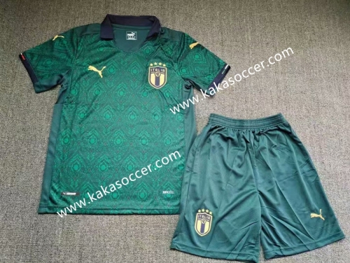 2019-2020 Italy 2nd Away Green Soccer Uniform