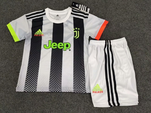 Jointed Version 2020-2021Juventus Black & White Soccer Uniform