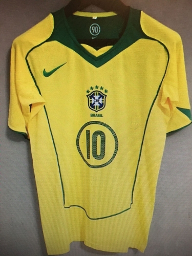 2004 Retro Version Brazil Home Yellow Thailand Soccer Jersey AAA-7T321