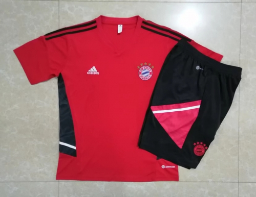 2022/23 Bayern München Red Shorts-Sleeve Thailand Soccer Jersey-815