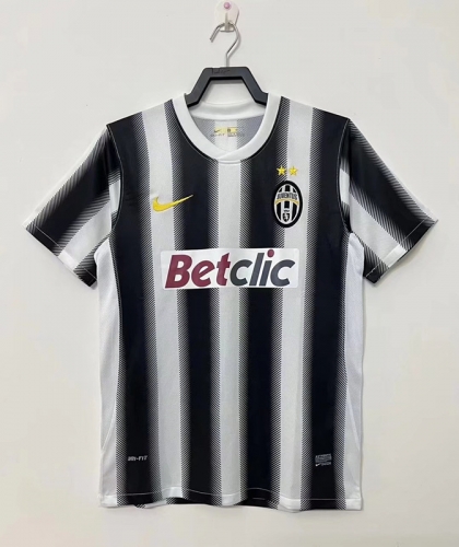 11-12 Retro Version Juventus Home Black & White Thailand Soccer Jersey AAA-811/JM/1041