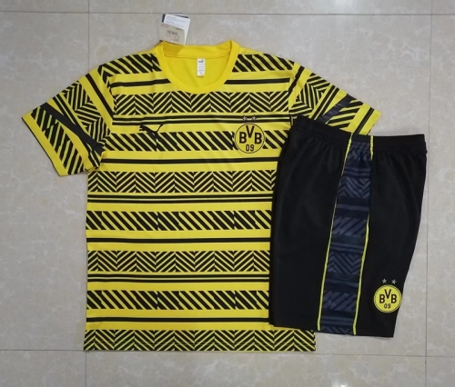 2022/23 Borussia Dortmund Yellow Shorts-Sleeve Thailand Tracksuit Uniform-815