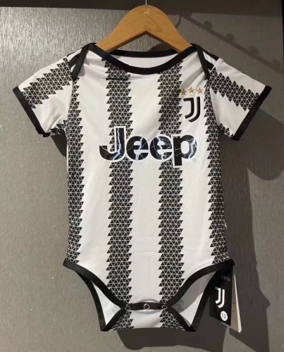 (Size 9/12 )2022/23 Juventus Home Black & White Baby Soccer Uniform-308