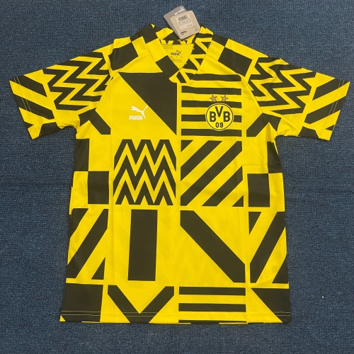 2022-23 Borussia Dortmund Yellow Pre-game Thailand Soccer Jersey-47/1099