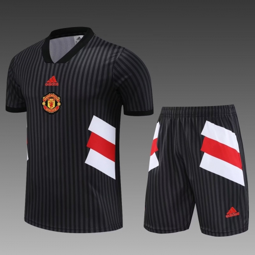 2023/24 Manchester United Retro Black Shorts-Sleeve Thailand Soccer Uniform-PO/418