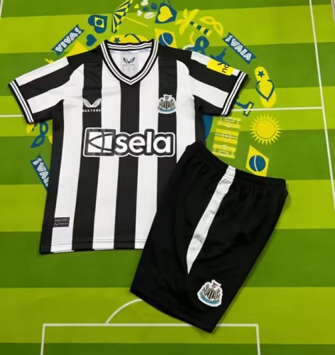 2023/24 Newcastle United Home Black & White Kids/Youth Soccer Uniform-522