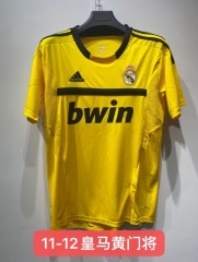 11-12 Retro Version Real Madrid goalkeeper Yellow Thailand Soccer Jersey AAA-19/410