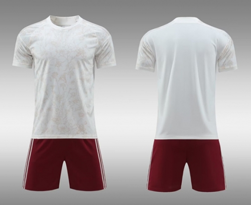 Customize 2023/24  Bayern München Soccer Uniform-DN