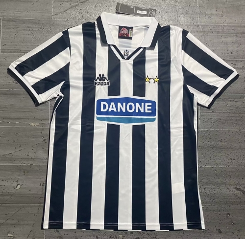 94-95 Retro Version Juventus Home Black & White Thailand Soccer Jersey AAA-503/811/410