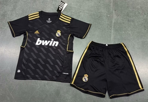 Kids 11-12 Retrro Model Real Madrid Away Black Kids/Youth Soccer Uniform-1040/123/811