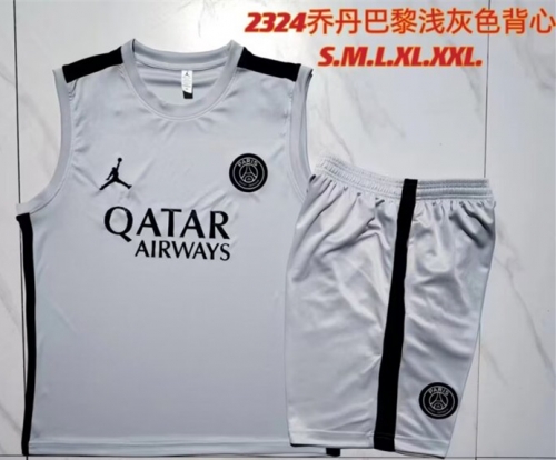 2023/24 Paris SG Light Gray Shorts-Sleeve Thailand Soccer Uniform-815