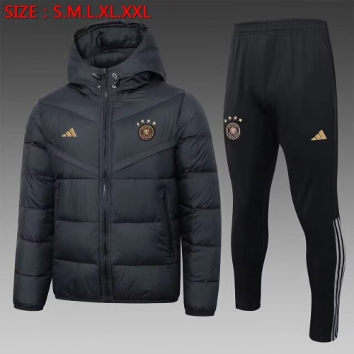 2023/24 Germany BlackThailand Soccer Cotton Coat With Hat-815