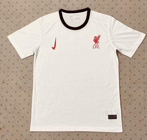 2024/25 Liverpool White Thailand Soccer Jersey AAA-510