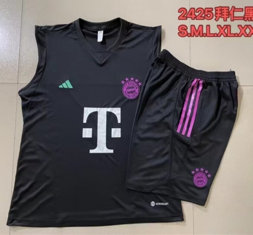 2023/24 Bayern München Black Shorts-Sleeve Thailand Soccer Tracksuit Uniform-815