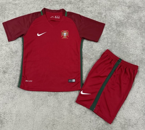 Kids 16-17 Retro Portugal Home Red Youth/Kids Soccer Uniform-311